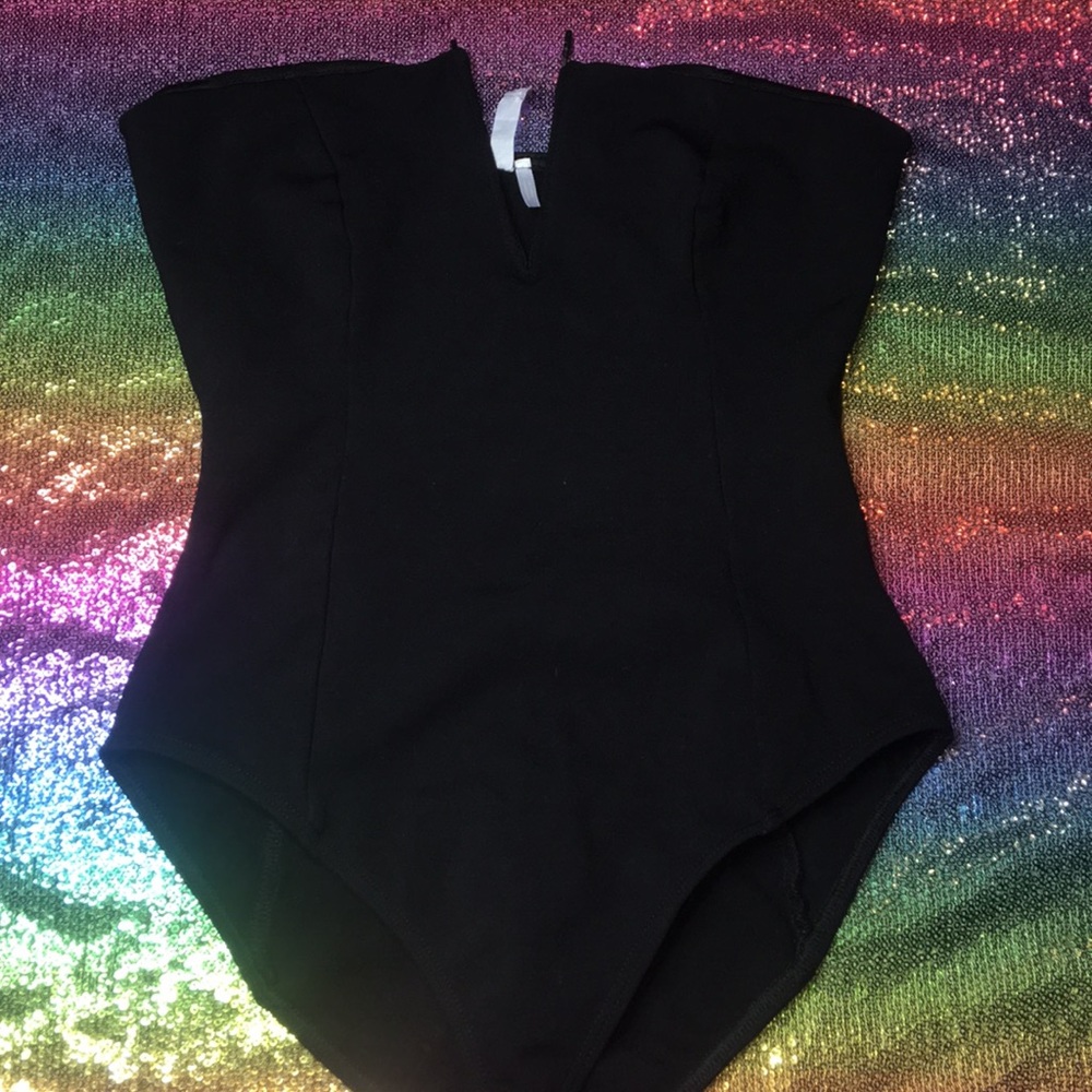 “V” Sleeveless Leotard/Body Suit ✨